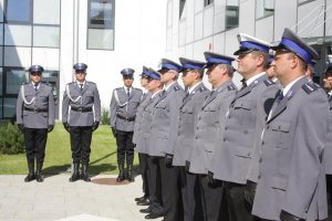 Policjanci podczas uroczystego apelu z okazji Święta Policji