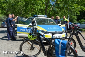 Polscy i niemieccy policjanci podczas praktyk