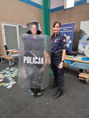 policjantka i dziewczyna