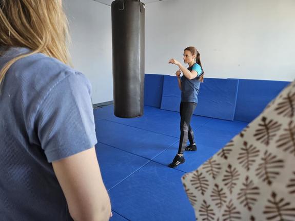 Zajęcia z samoobrony dla kobiet w Policji