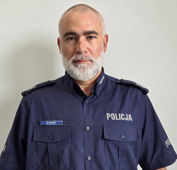 dzielnicowy Dariusz Syska